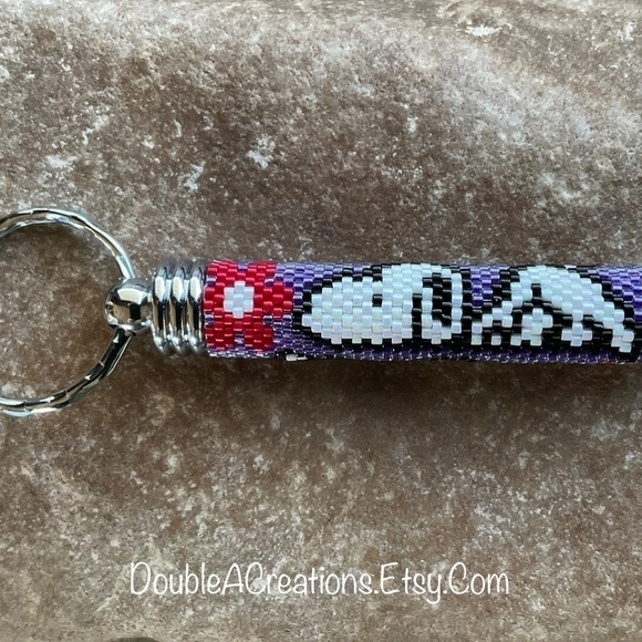 Snoopy Smelling Flowers Beaded Keychain, New, Handmade by Me - Picture 4 of 8